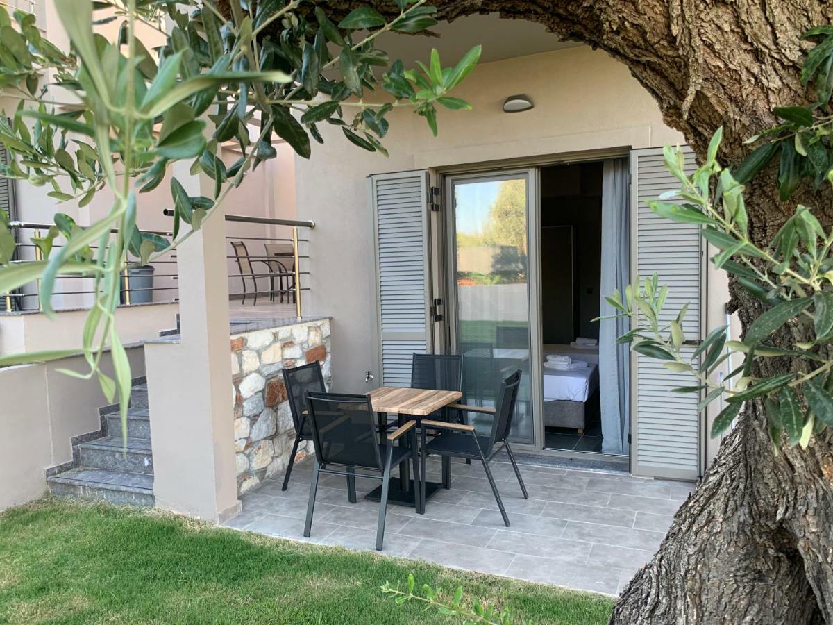 Castella Apartments Vourvourou Exterior foto